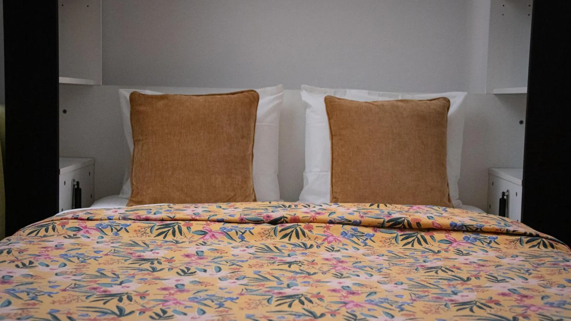 Apartment House4You - Balcescu Bucharest