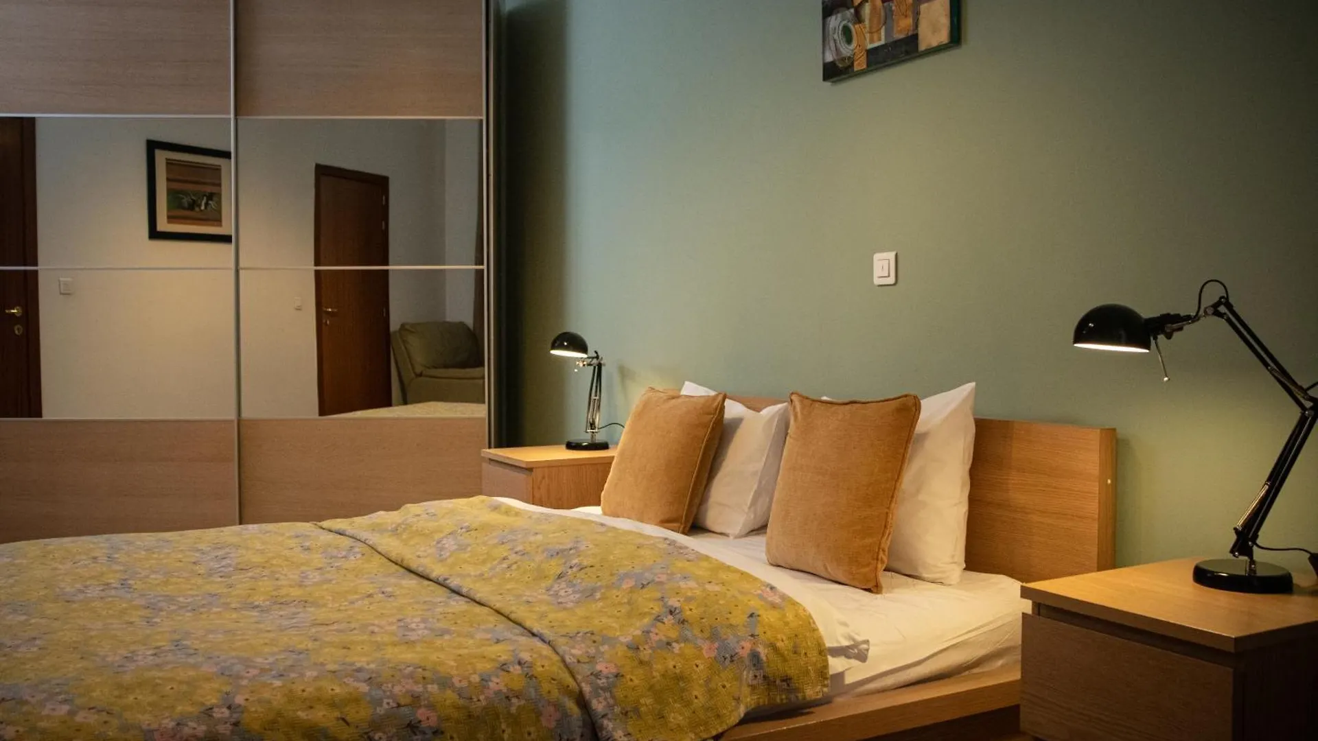 Apartment House4You - Balcescu Bucharest